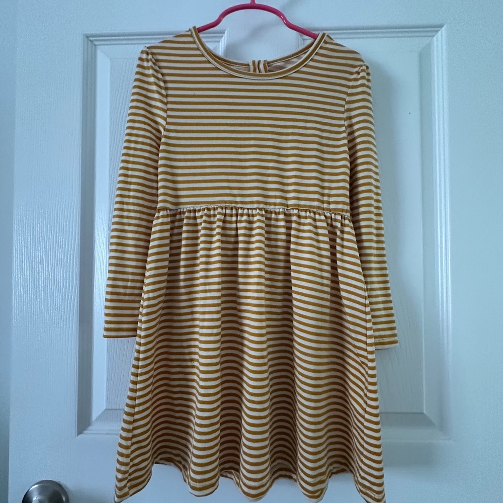 Member’s Mark Girls 5T Long Sleeve Dress – White & Gold Stripes with Cutout Back